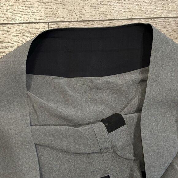 Lululemon Board Shorts Mens 36 Gray Swim Trunks Drawstring Zip Pocket Quick Dry - Picture 4 of 9